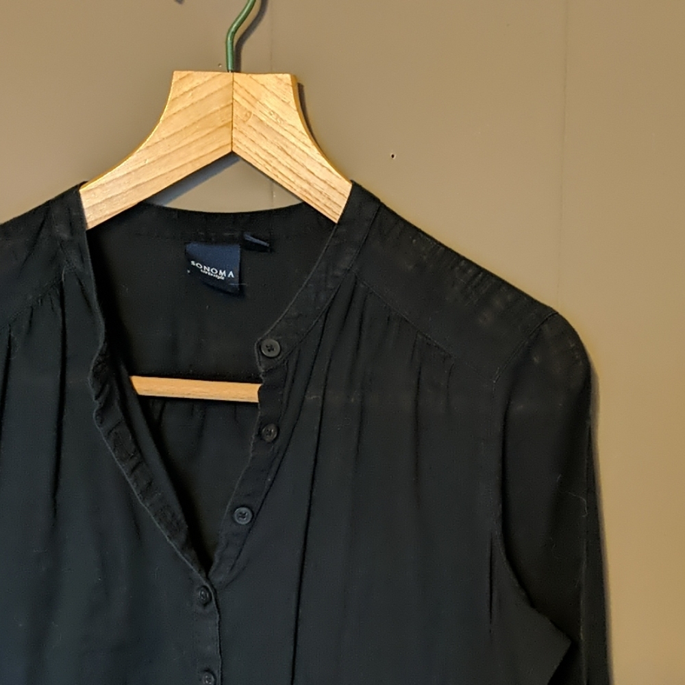 Sonoma black lawn shirt banded collar Sz M